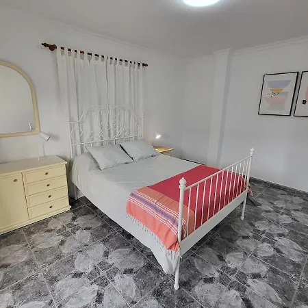 Coral 1 - 4 Bed In Abrigos